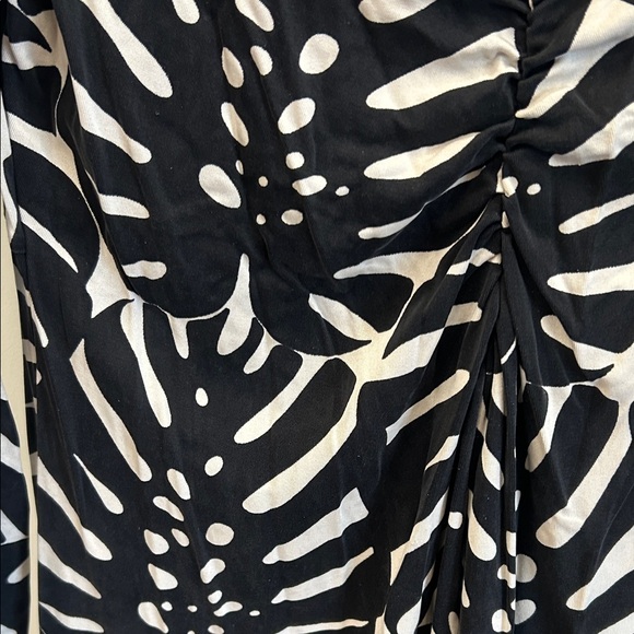 Tory Burch Black and White Long Sleeve Dress - Picture 3 of 3